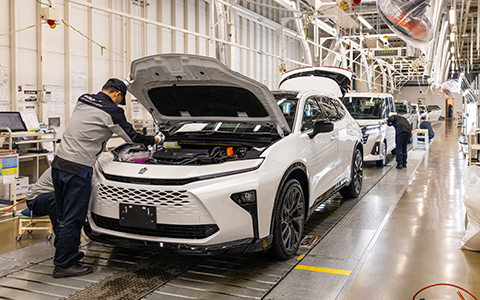 新車点検ライン